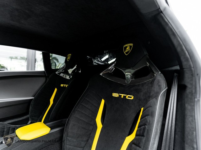 2024 Lamborghini Huracan STO  in , 