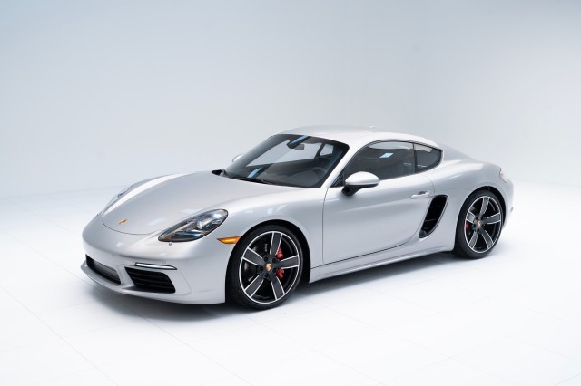 2024  718 Cayman S in , 