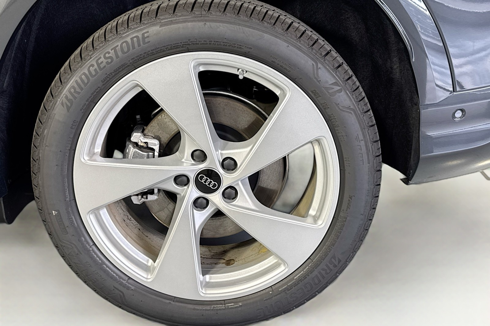 New 2025 Tambora Gray Metallic Audi Premium Plus 2.0 TFSI quattro image 28