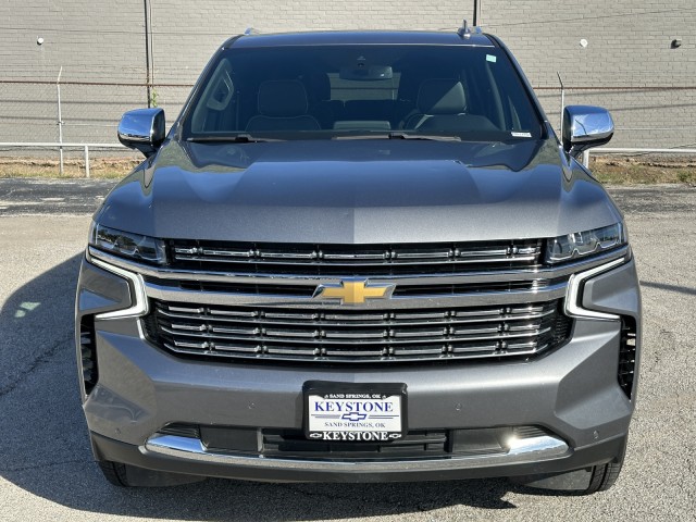 2022 Chevrolet Suburban Premier 8