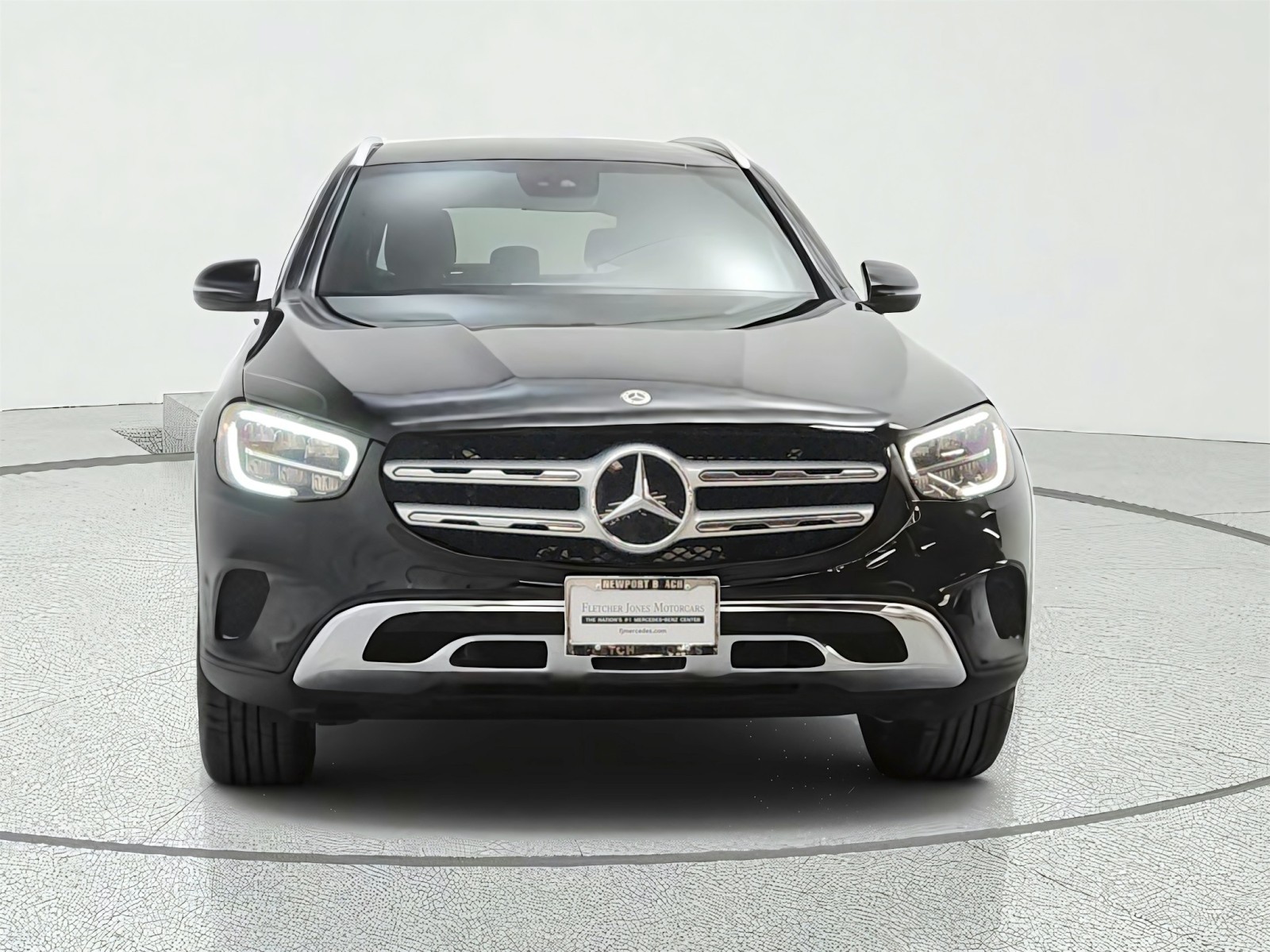 Used 2022 Black Mercedes-Benz GLC 300 SUV image 2