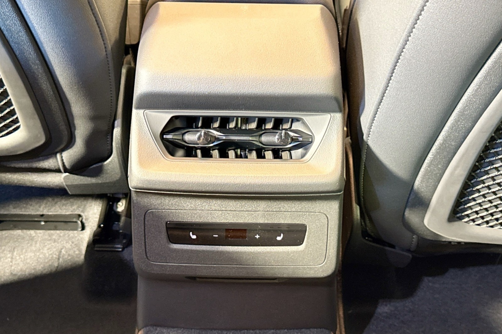 New 2025 Magnet Gray Audi Premium quattro image 22