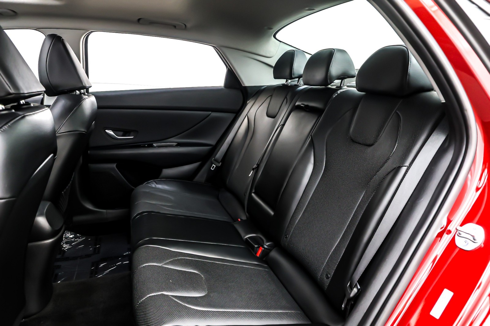 Used 2023 Ultimate Red Hyundai Limited image 8