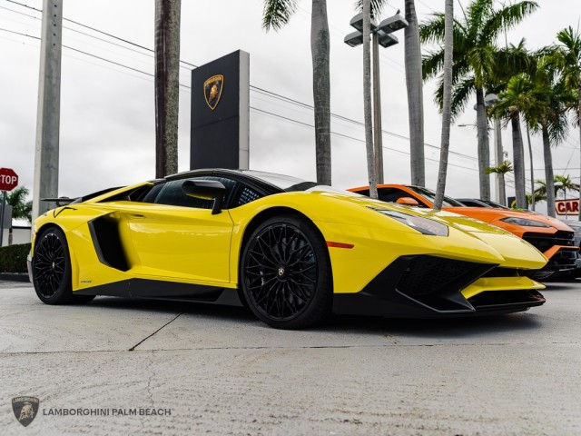 Lamborghini Aventador