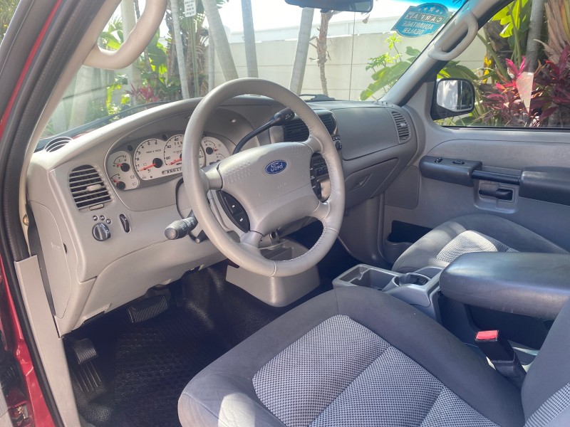 2003 Ford Explorer Sport Trac XLT LOW MILES 59,213 in , 