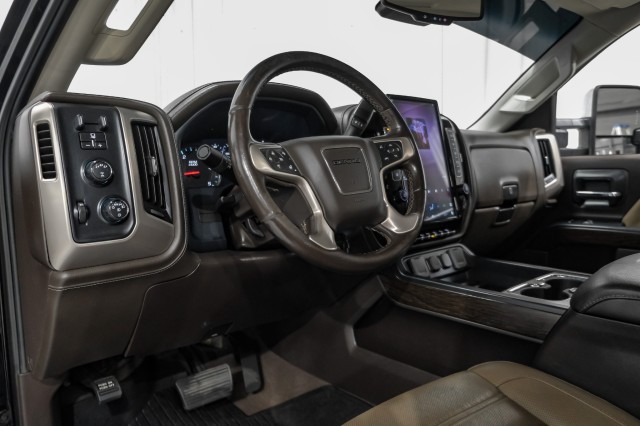 2019 GMC Sierra 2500HD Denali 14