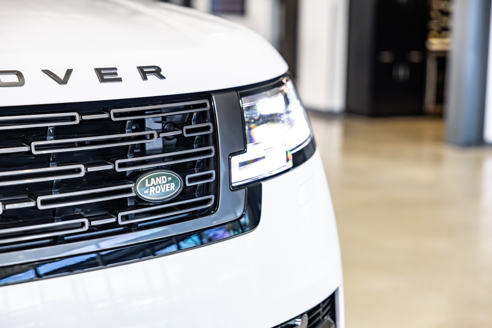 Used Car 2023 Land Rover Range Rover  Se - $140,310 Msrp - 23 Inch Wheels - Black Contrast Roof - One Owner For Sale Under $120,000 In Boerne, Texas