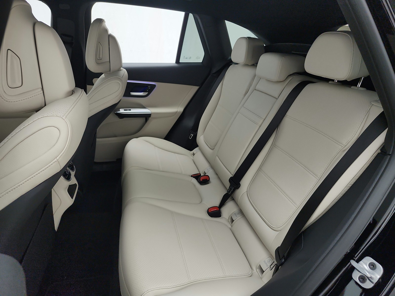 New 2026 Black Mercedes-Benz GLC 300 image 11