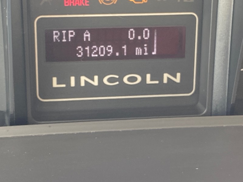 2010 Lincoln Navigator 4WD SUNROOF LOW MILES 31,209 in , 