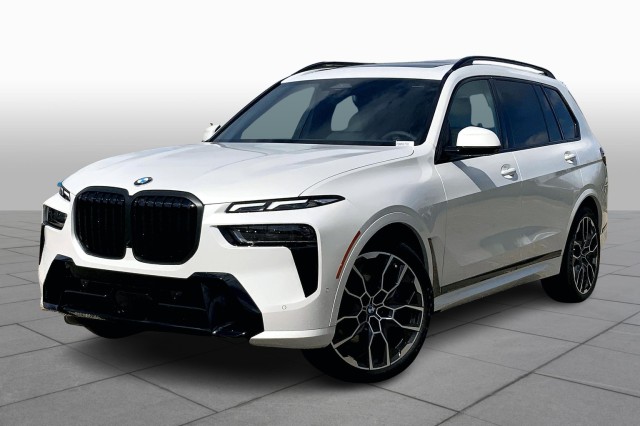 2023 BMW X7 xDrive40i 4-Door AWD SUV StandardEquipment