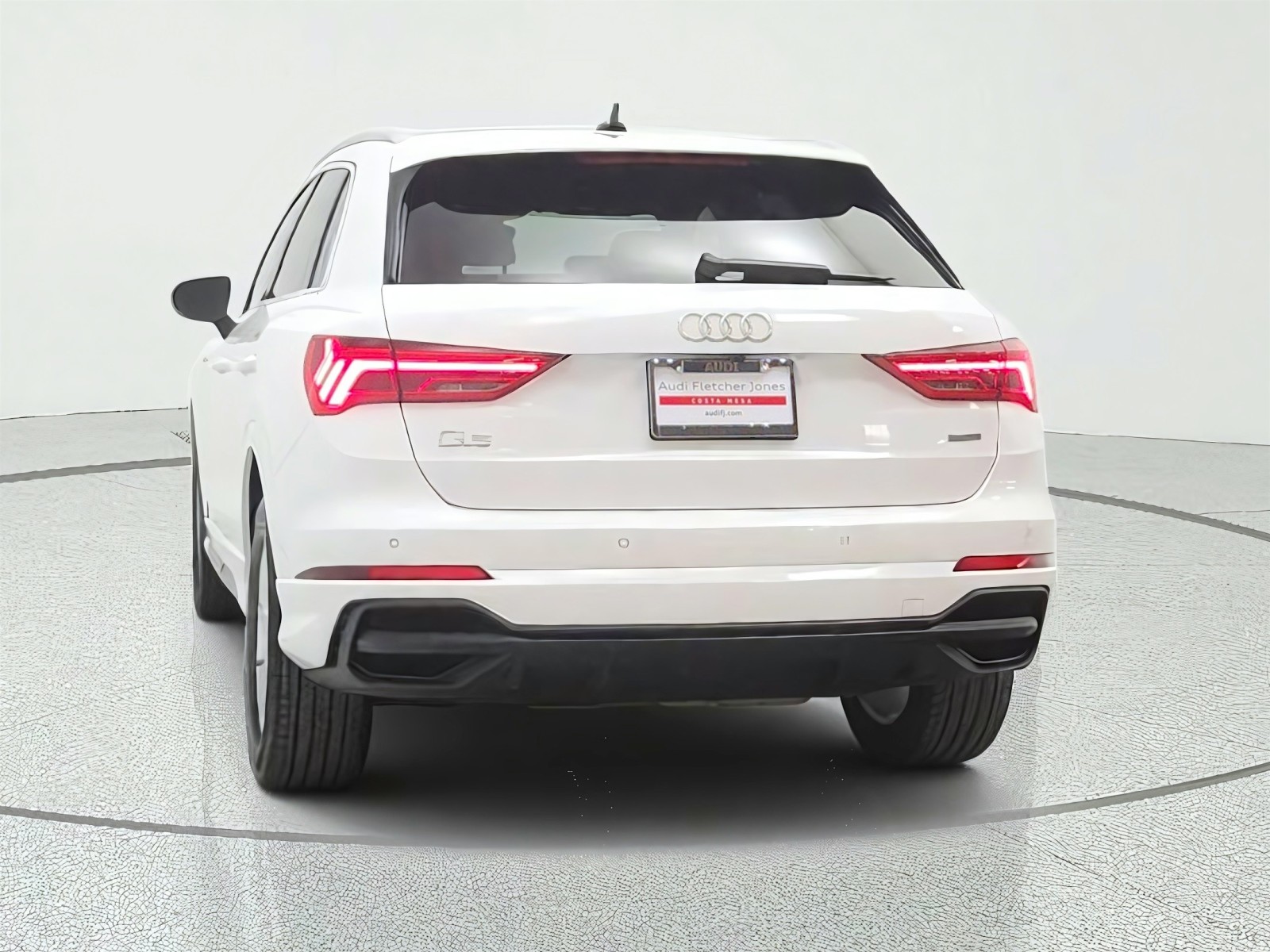 Used 2023 Ibis White Audi S line Premium image 6