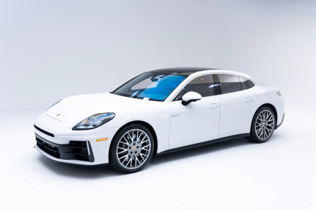 2025  Panamera 4 E-Hybrid in , 