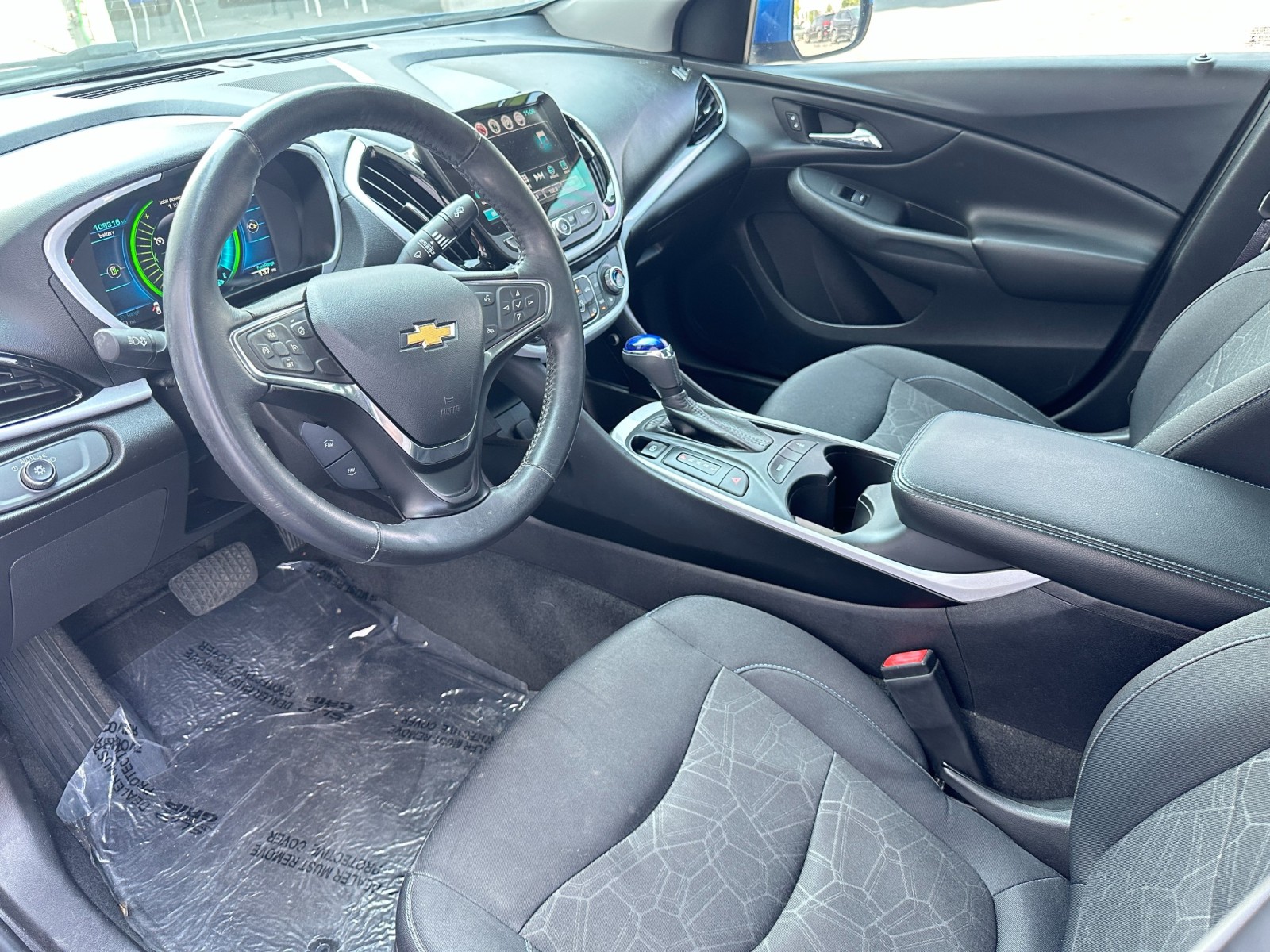 2017 Chevrolet Volt LT 13