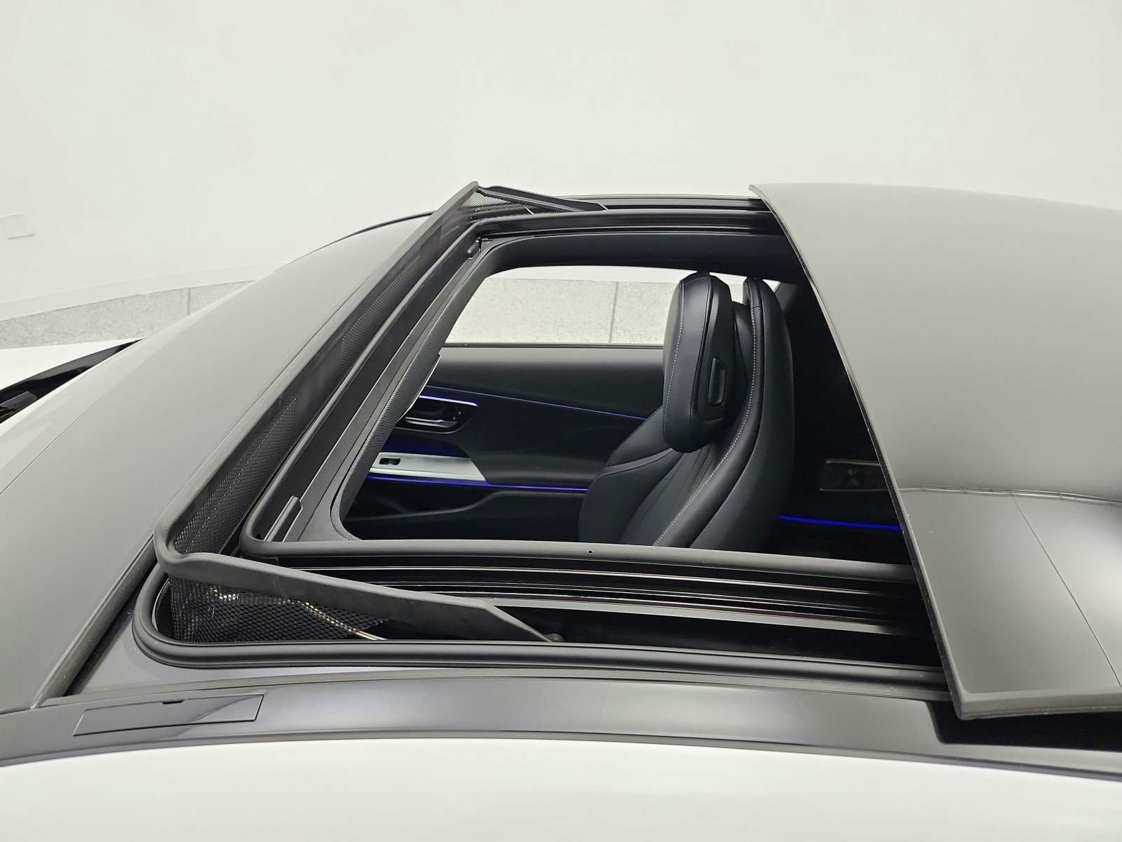 Certified Used 2024 Polar White Mercedes-Benz CLE 450 4MATIC® Coupe image 17