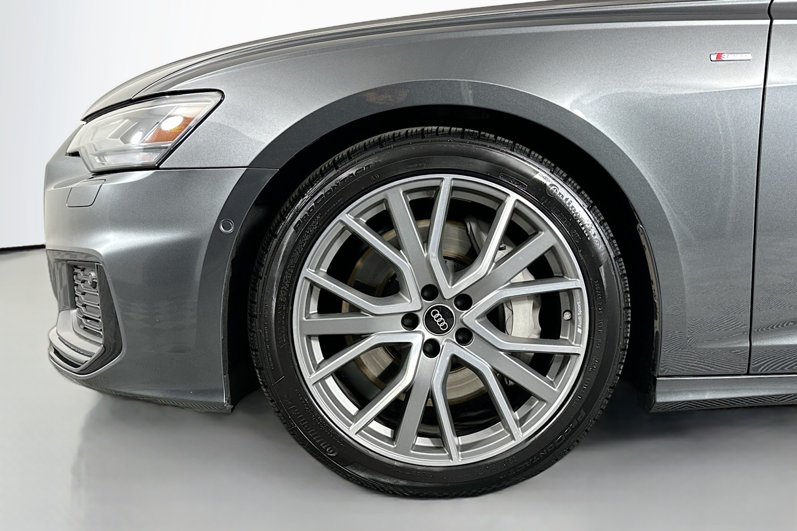 Used 2023 Daytona Gray Pearl Effect Audi Premium image 11