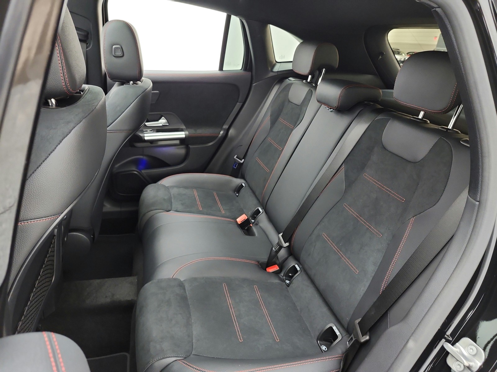 New 2026 Cosmos Black Metallic Mercedes-Benz GLA 250 SUV image 11