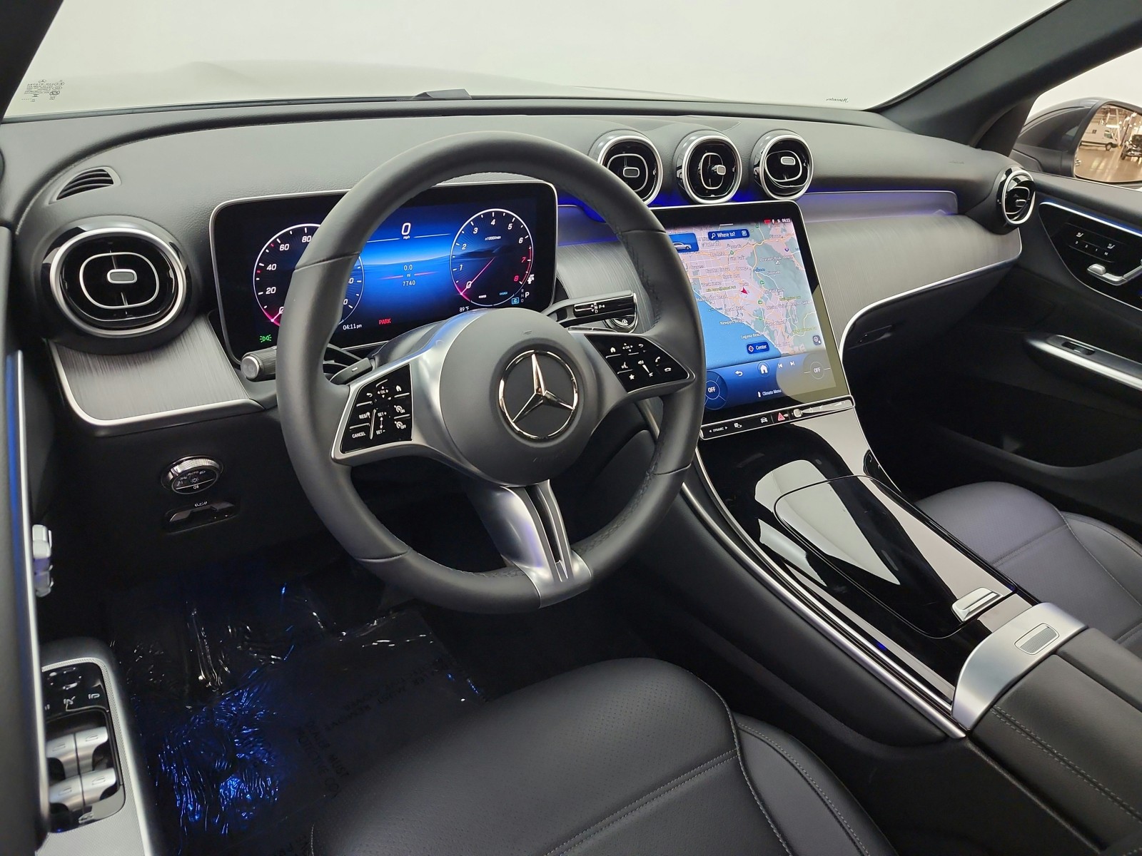 Certified Used 2026 Graphite Grey Metallic Mercedes-Benz GLC 300 SUV image 14