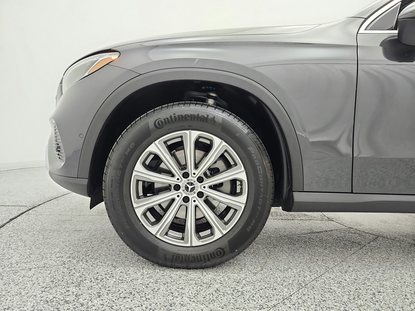 Certified Used 2026 Graphite Grey Metallic Mercedes-Benz GLC 300 SUV image 17