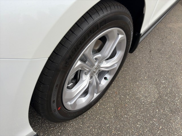 HondaAccord Sedan16