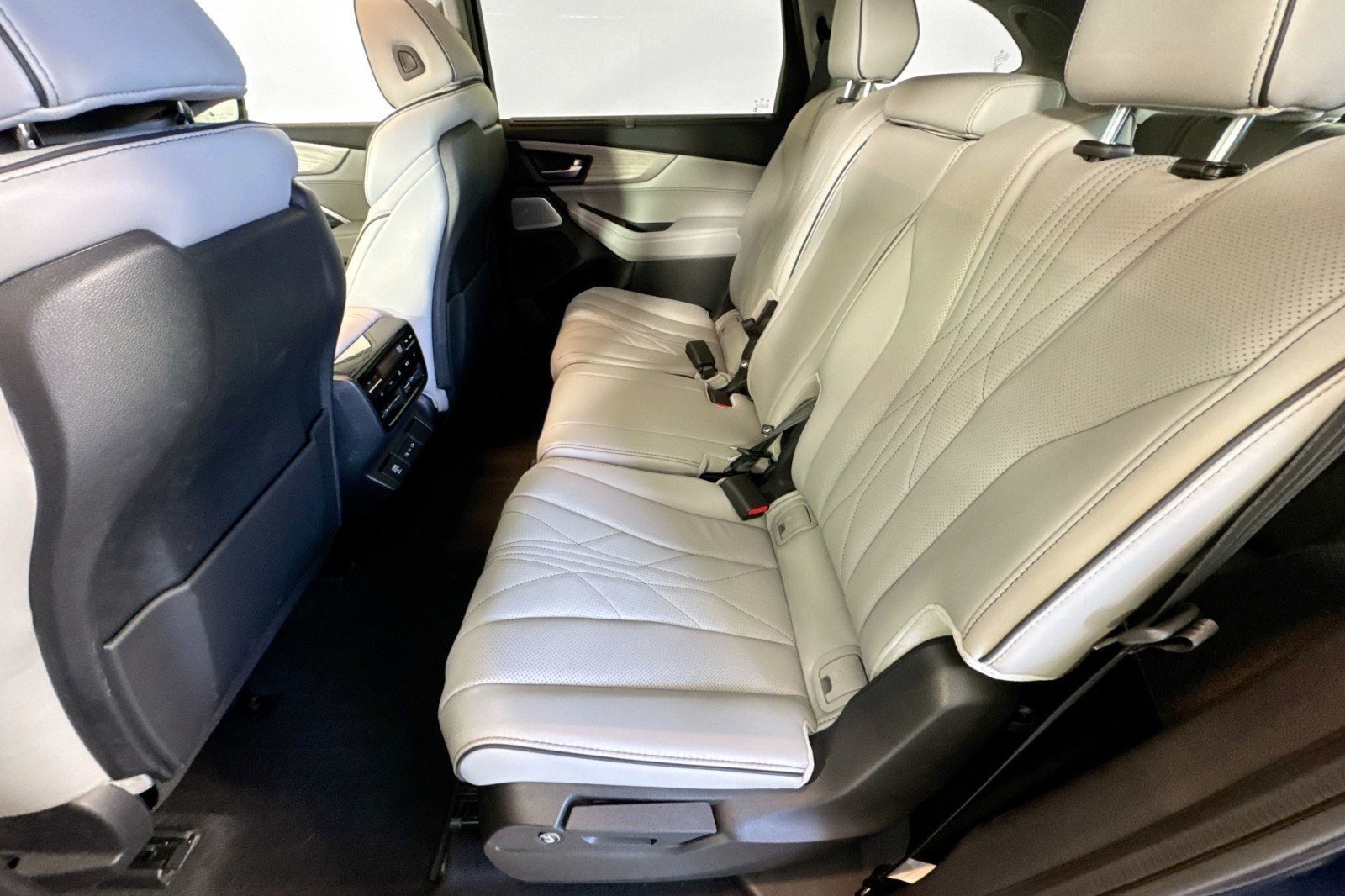 Used 2026 Canyon River Blue Metallic Acura w/Advance Package image 23