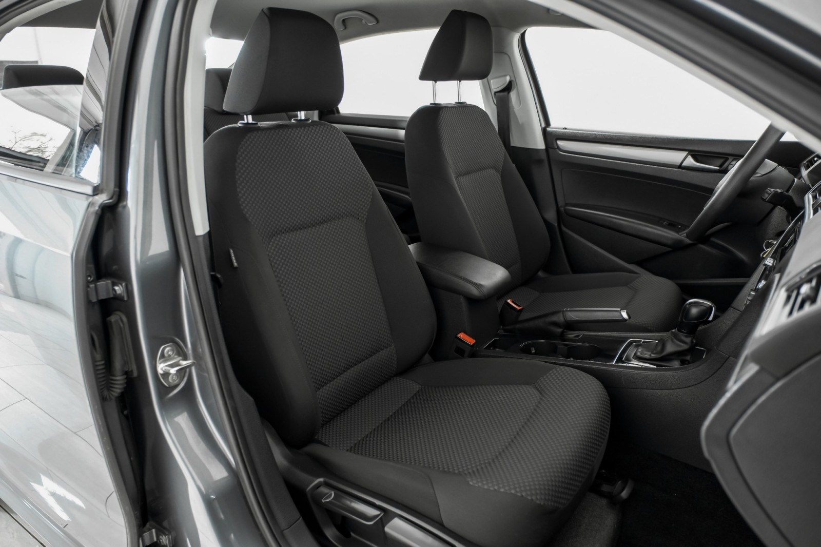 2015 Volkswagen Passat 1.8T S AUTOMATIC CRUISE CONTROL STEERING WHEEL CON 40