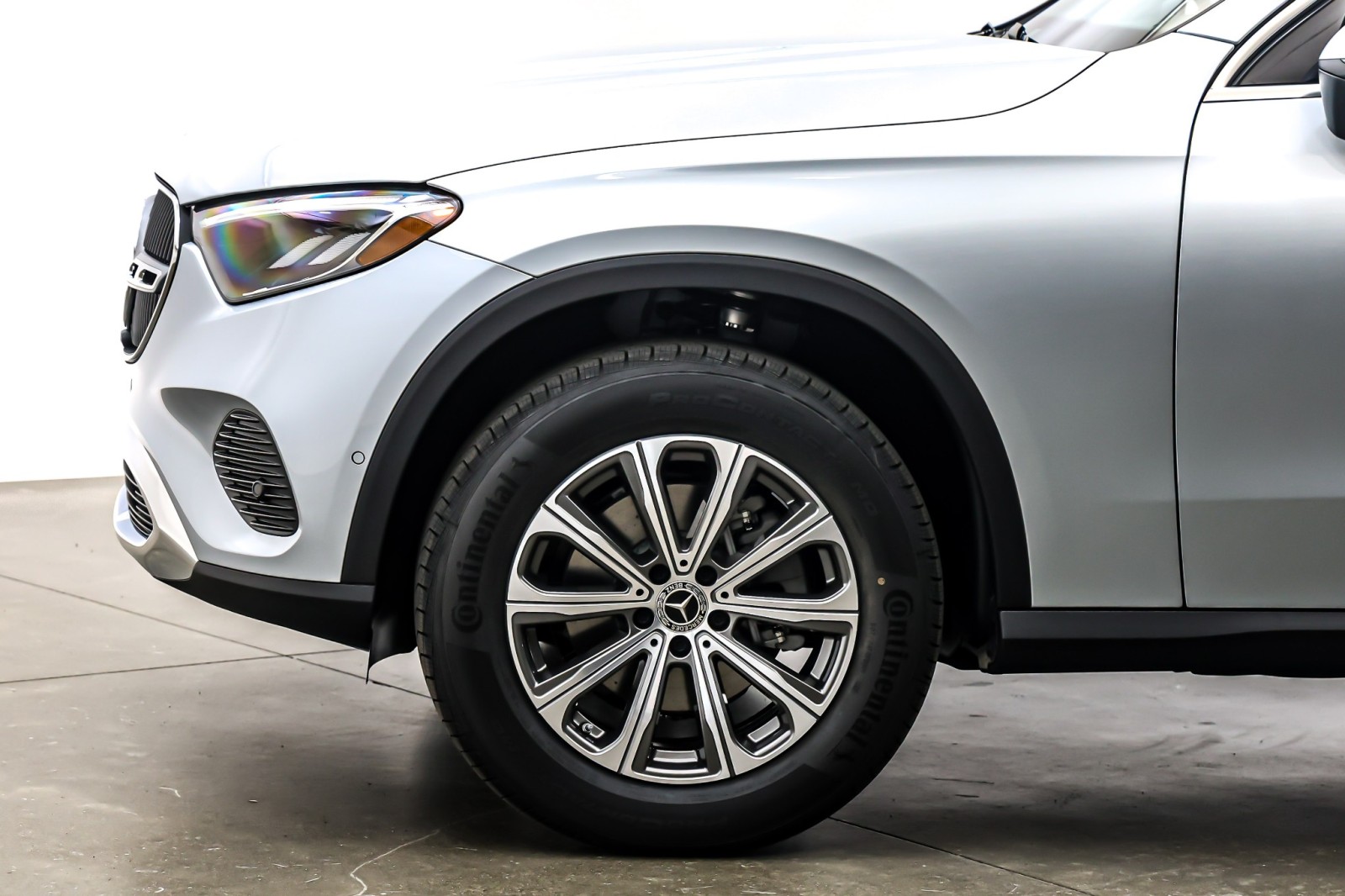 New 2026 Cirrus Silver Metallic Mercedes-Benz GLC 300 image 10