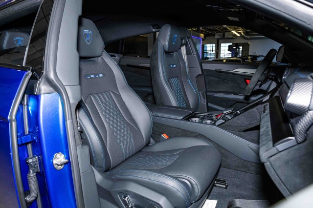 Used Car 2024 Lamborghini Urus  Performante For Sale Under $320,000 In Boerne, Texas