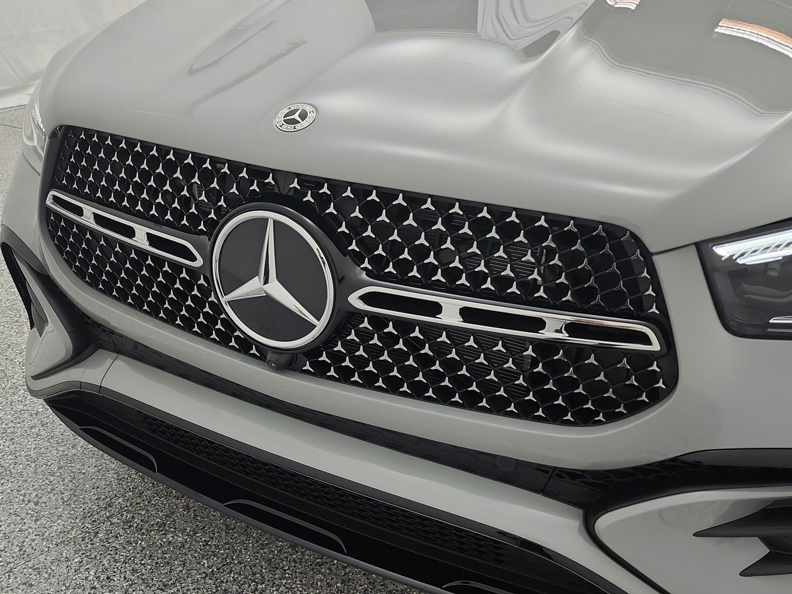 New 2026 MANUFAKTUR Alpine Grey Mercedes-Benz GLE 450 image 13