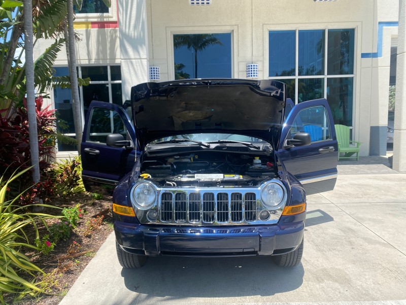 2006 Jeep Liberty 4WD Limited LOW MILES 75,410 in , 
