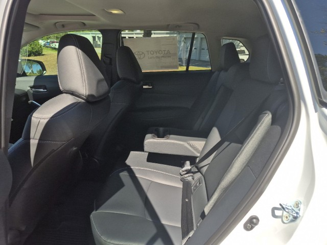 ToyotaCorolla Cross42