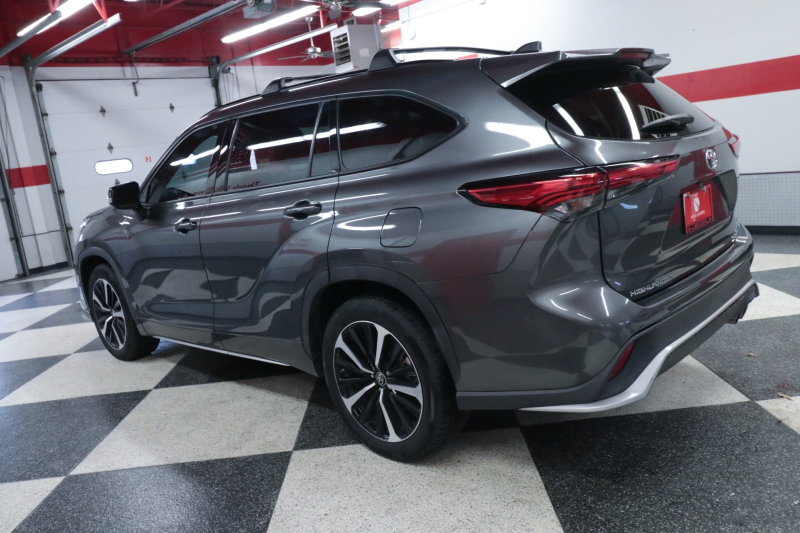 Used Car 2022 Toyota Highlander  Xse For Sale Under $35,000 In Austin, Texas