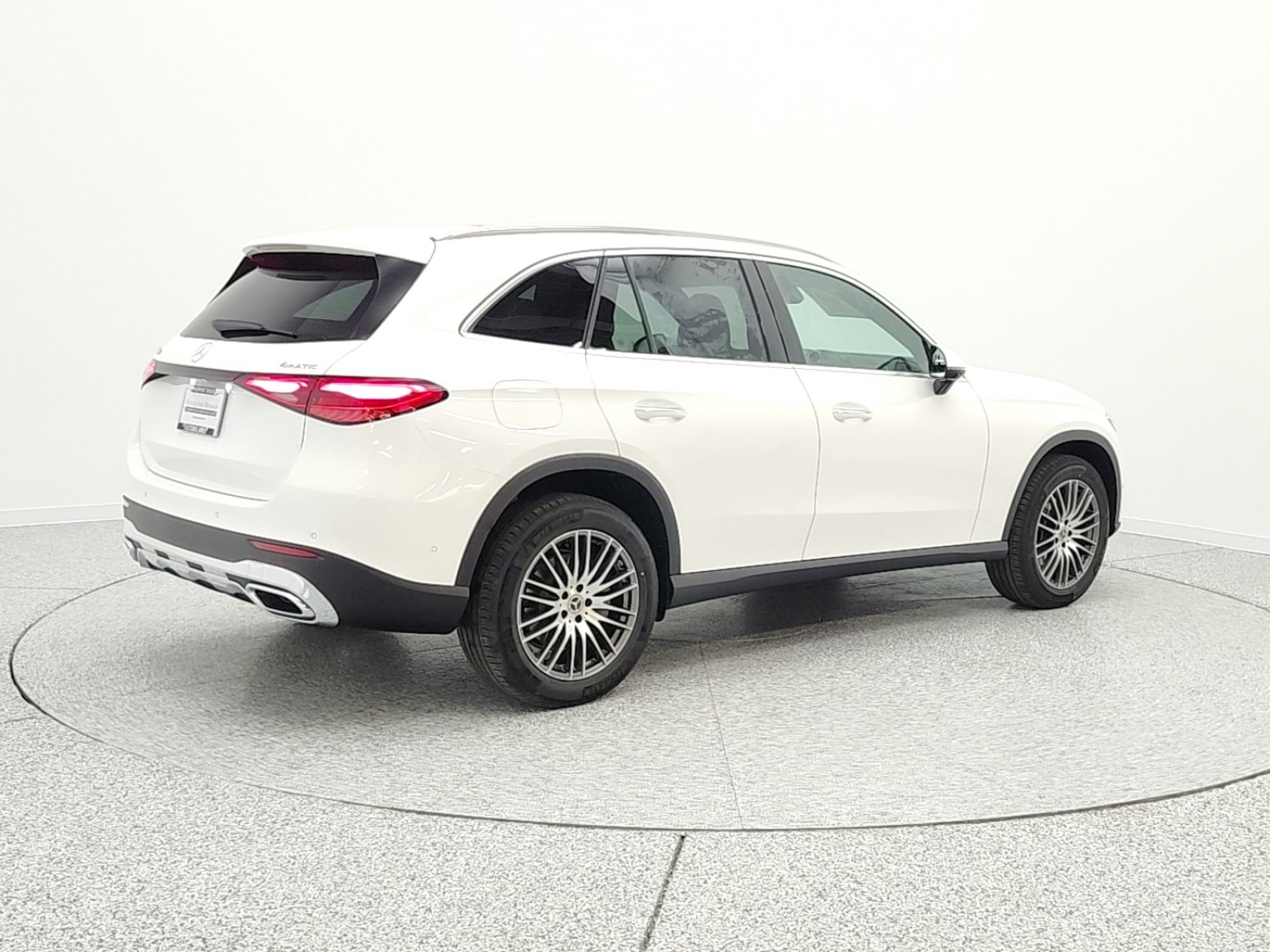 New 2026 Polar White Mercedes-Benz GLC 300 4MATIC® SUV image 5
