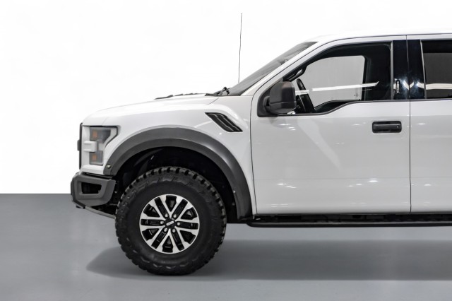 2020 Ford F-150 Raptor 10