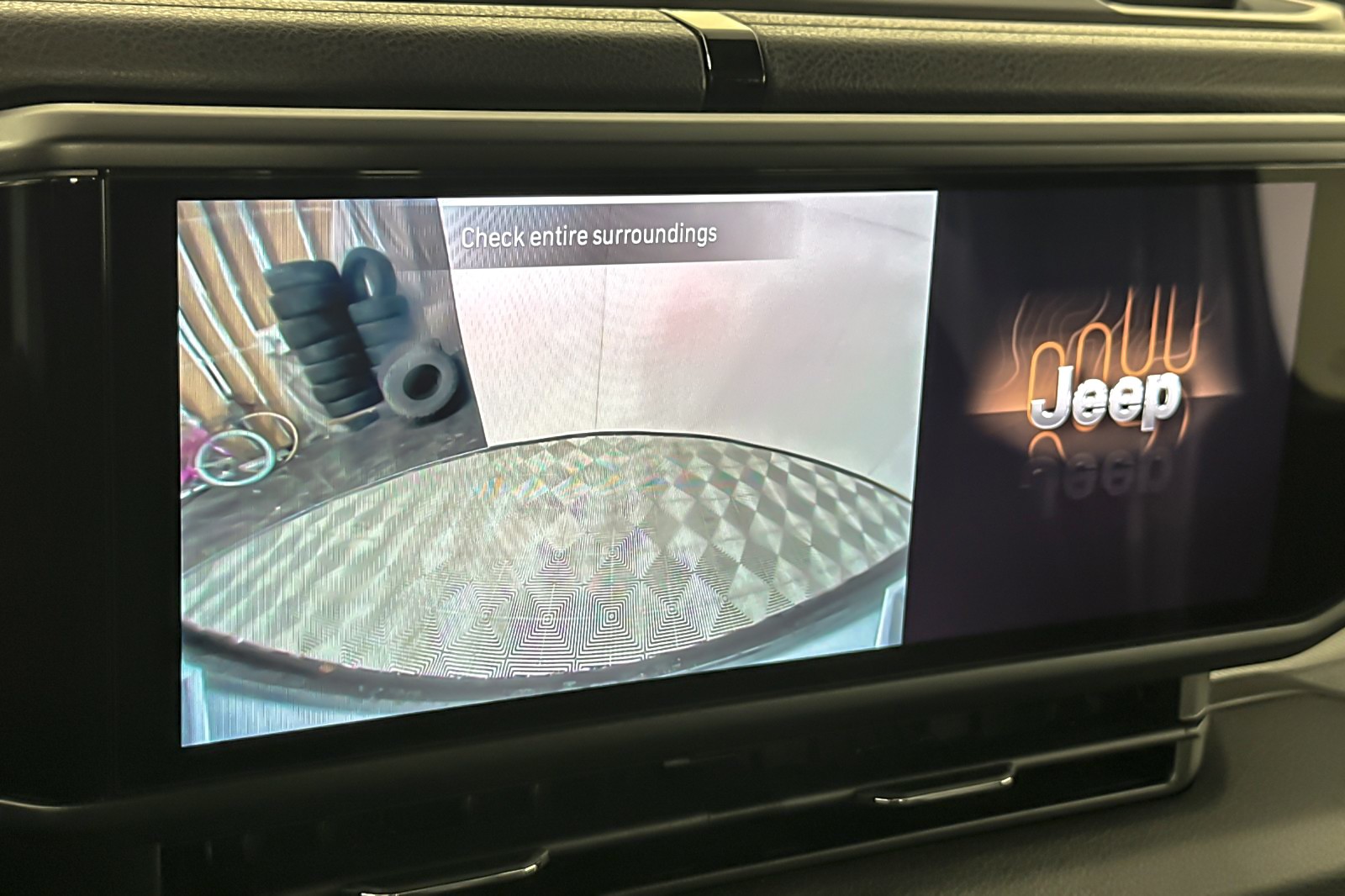 Used 2024 SILVER Jeep Sport S image 18