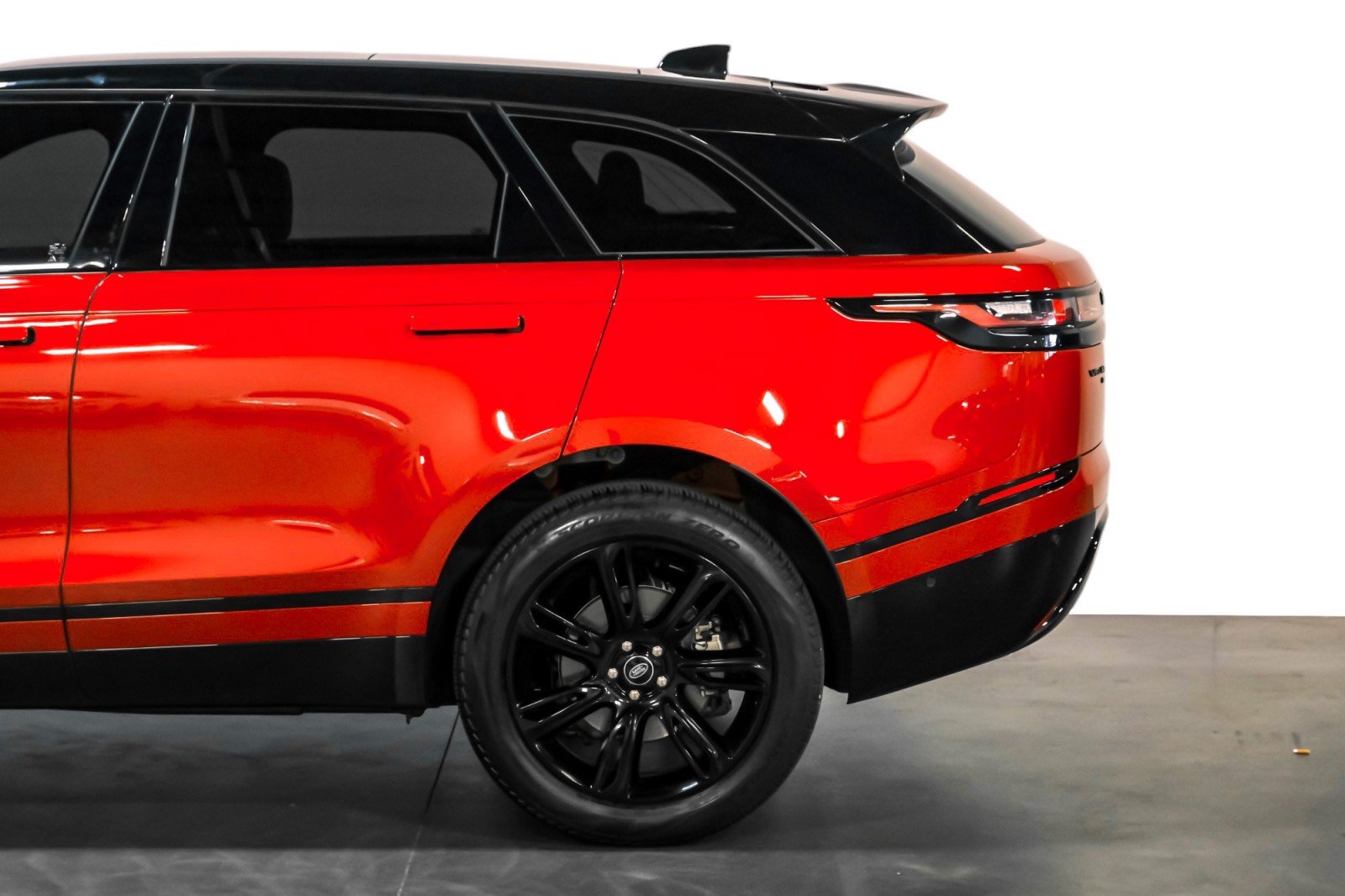 2021 Land Rover Range Rover Velar P250 R-Dynamic S HtdACSeats 20Alloys MeridianSound 12