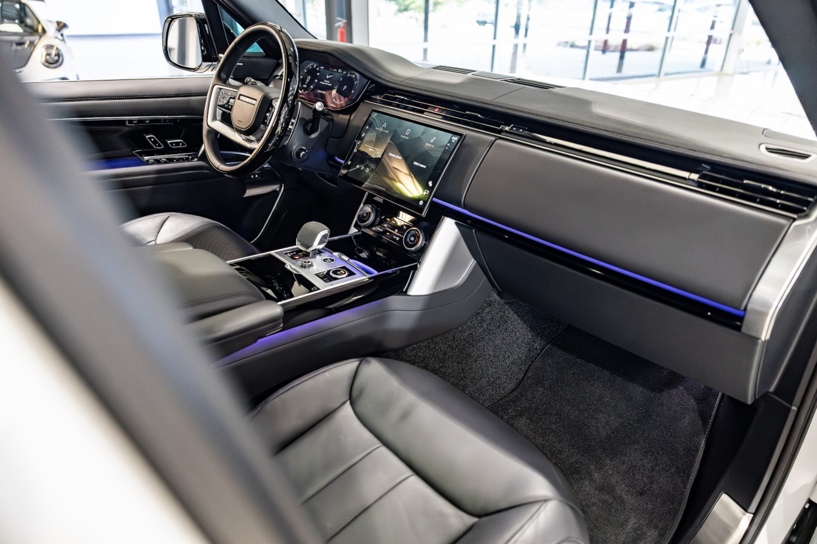 Used Car 2023 Land Rover Range Rover  Se - $140,310 Msrp - 23 Inch Wheels - Black Contrast Roof - One Owner For Sale Under $120,000 In Boerne, Texas