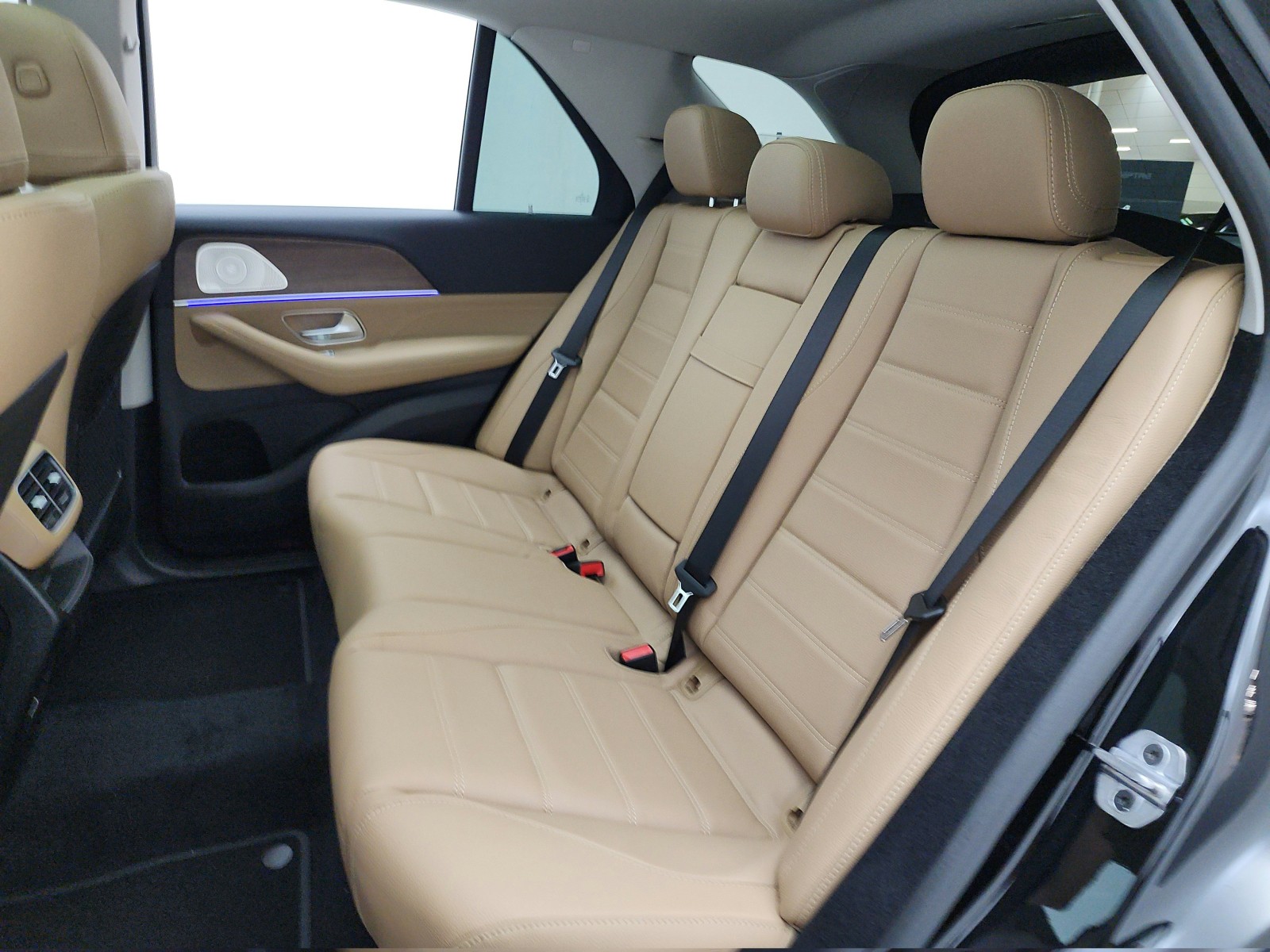 New 2026 Obsidian Black Metallic Mercedes-Benz GLE 450 4MATIC® SUV image 19