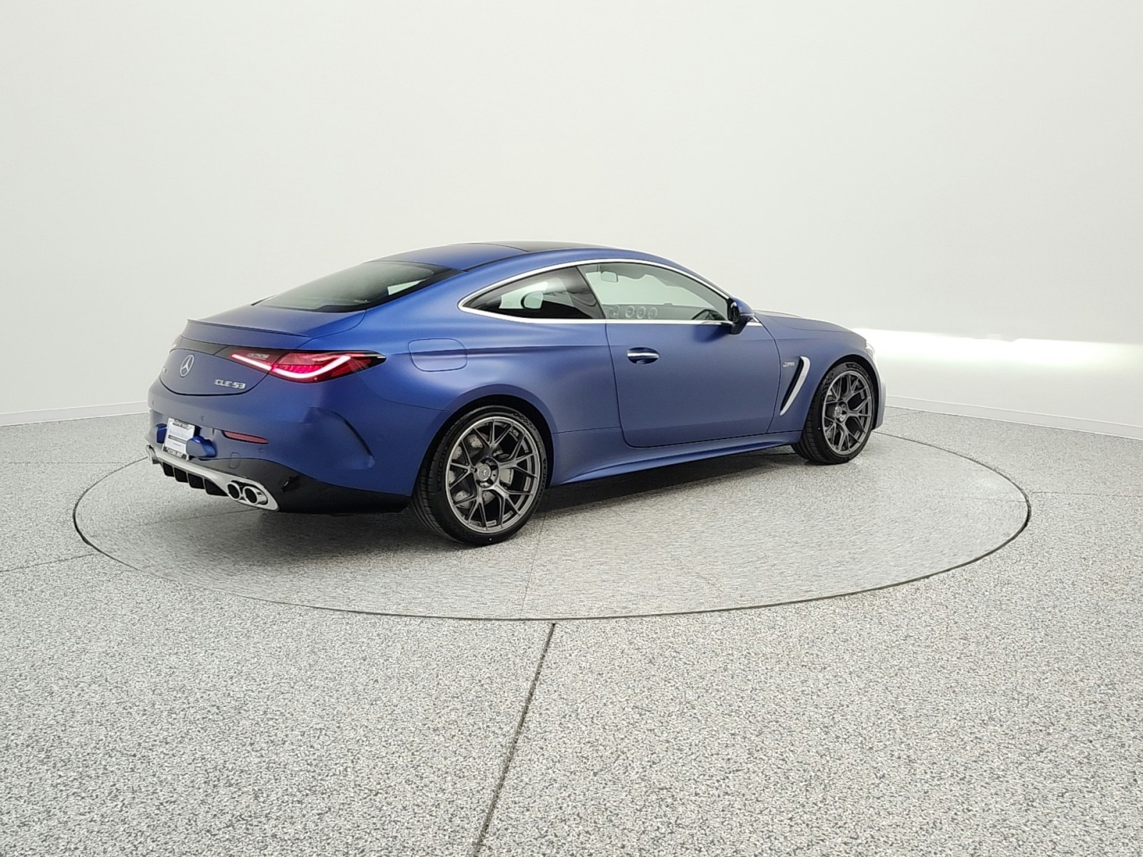 New 2026 MANUFAKTUR Starling Blue Magno Mercedes-Benz AMG® CLE 53 image 5