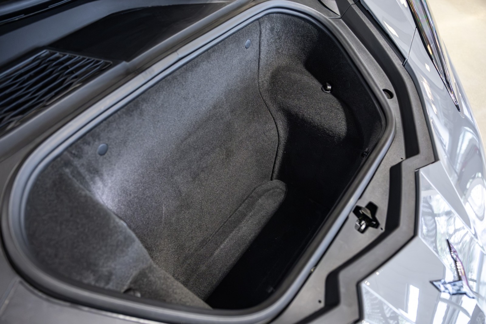 Used Car 2024 Chevrolet Corvette  3lz - Carbon Fiber Aero Package - Sea Wolf Gray Tricoat Paint - One Owner For Sale Under $130,000 In Boerne, Texas