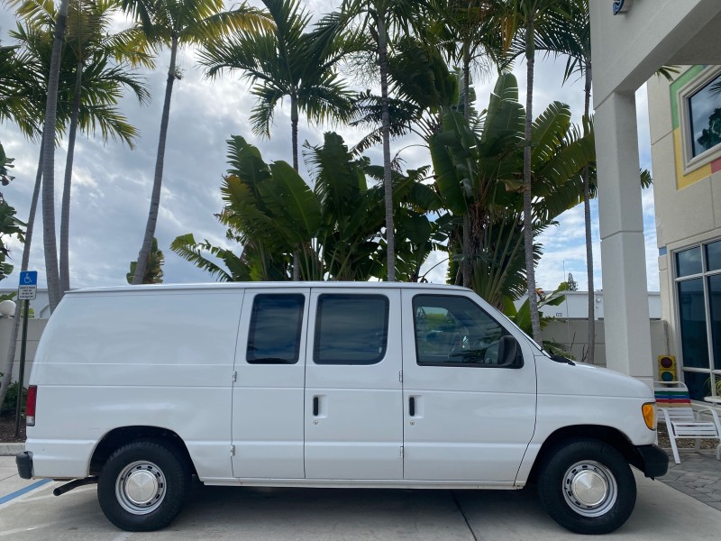 2000 Ford Econoline Cargo Van LOW MILES 68,046 in , 