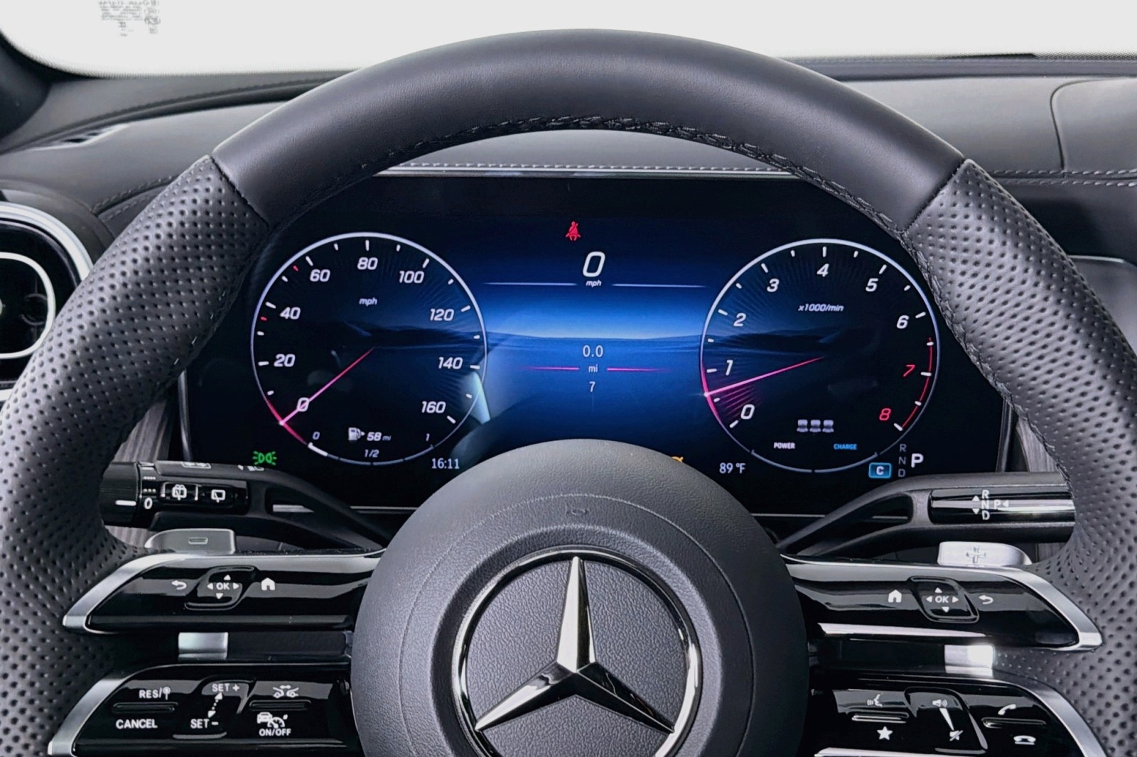 New 2027 Verde Silver Metallic Mercedes-Benz GLC 300 SUV image 18