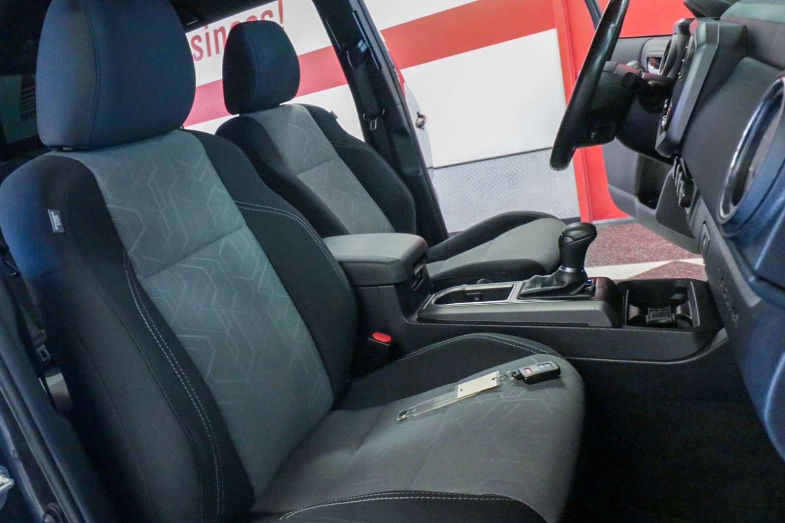Used Car 2022 Toyota Tacoma 4wd  Trd Off Road For Sale Under $40,000 In Austin, Texas
