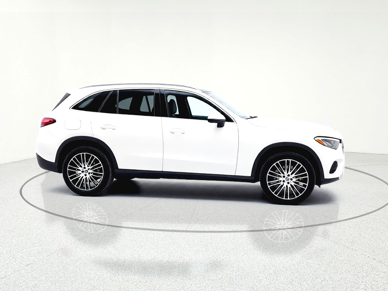 Certified Used 2023 Polar White Mercedes-Benz GLC 300 4MATIC® SUV image 12