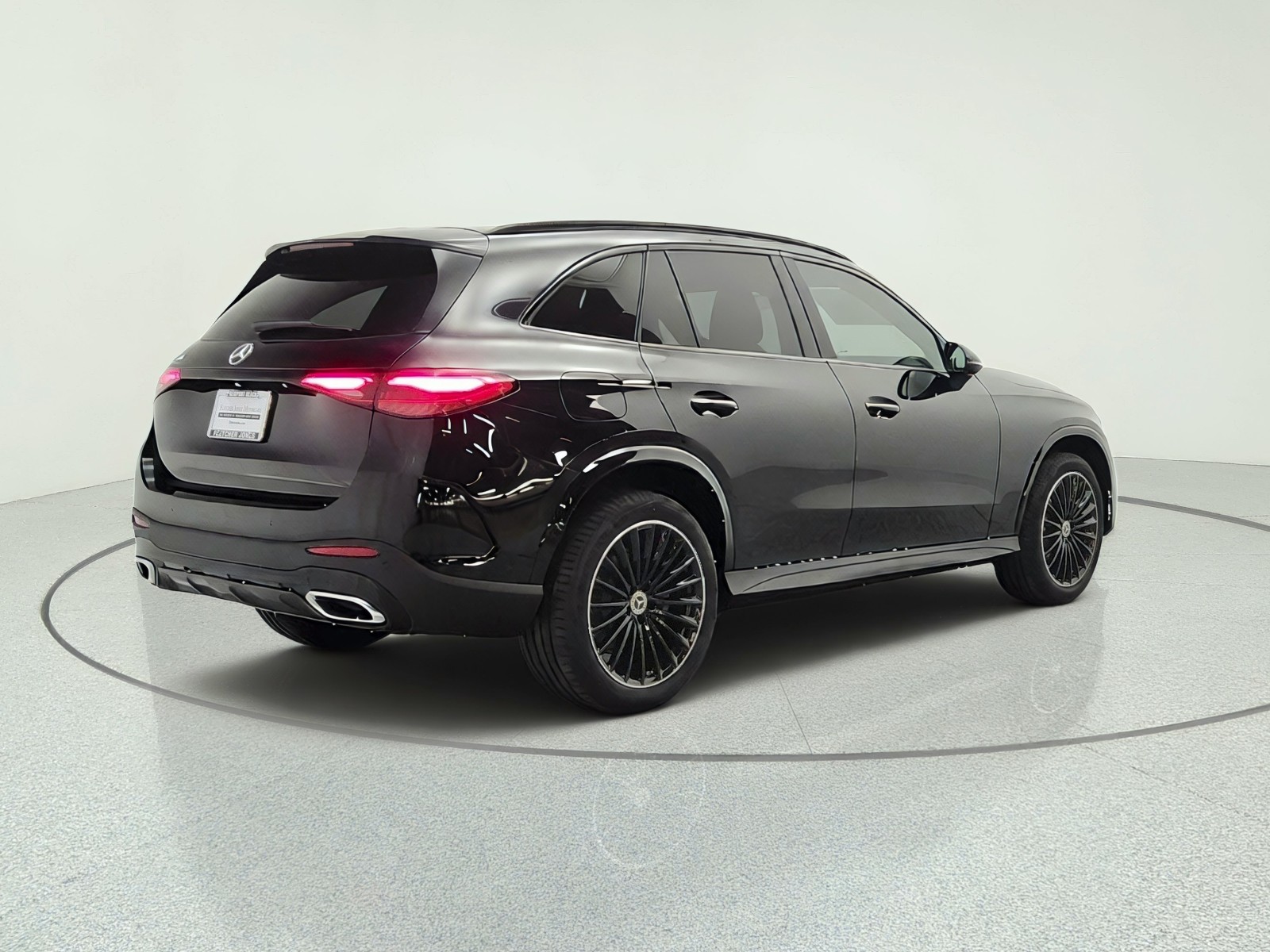 New 2027 Black Mercedes-Benz GLC 300 SUV image 5