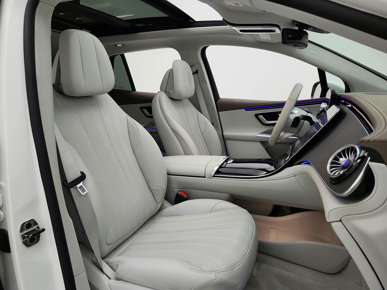 Certified Used 2023 Polar White Mercedes-Benz EQE 350+ SUV image 19