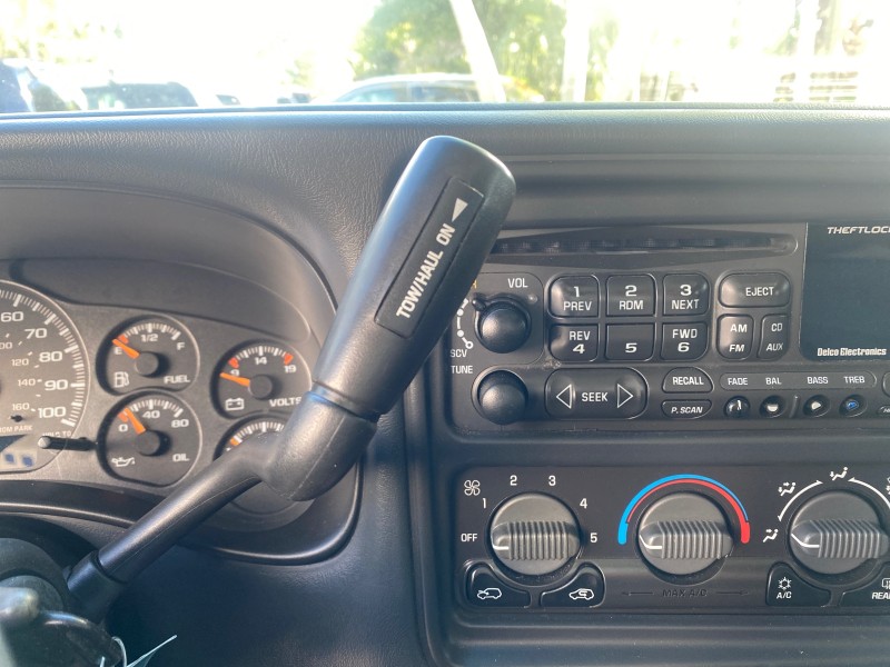 2001 Chevrolet Suburban LT Z71 1 FL 4WD 44 SERVICES NO ACCIDENTS in ,