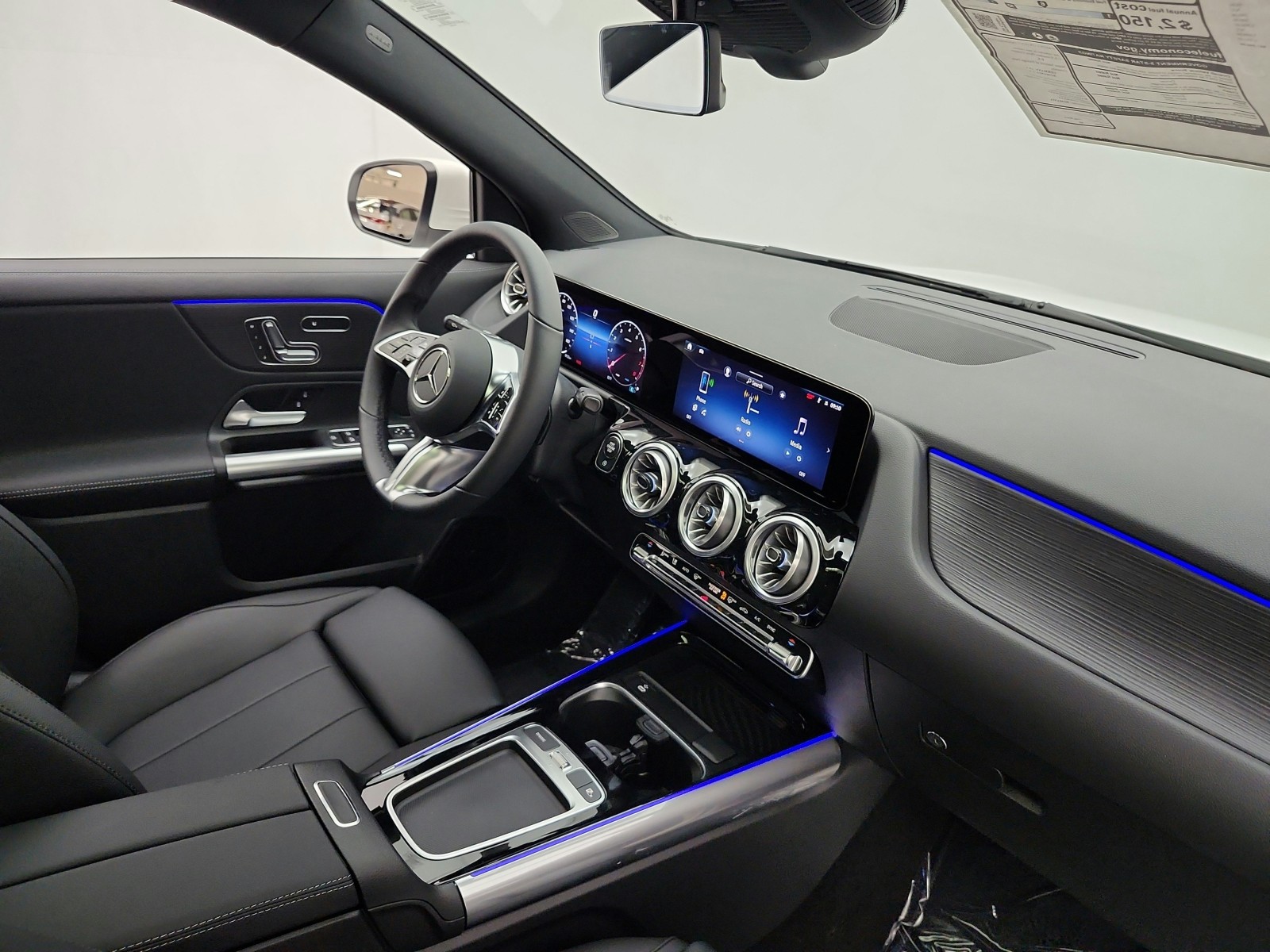 New 2026 Polar White Mercedes-Benz GLA 250 SUV image 13