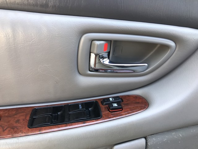 2003 Toyota Avalon XLS Leather Sunroof 1 Owner CD Changer in pompano beach, Florida