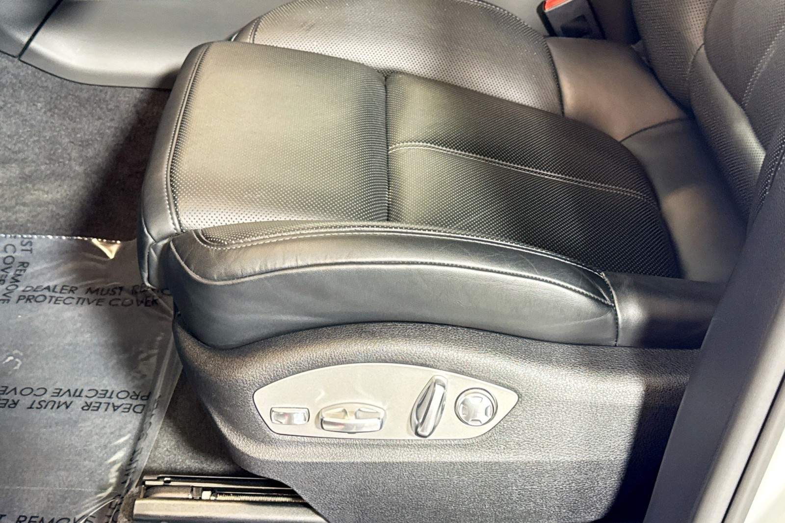 Used 2024 White Porsche T image 17