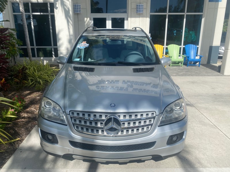 2008 Mercedes-Benz M-Class 3.5L 1 OWNER LOW MILES 48,493 in , 